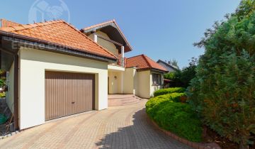 dom wolnostojący, 10 pokoi Żórawina, ul. Sportowa