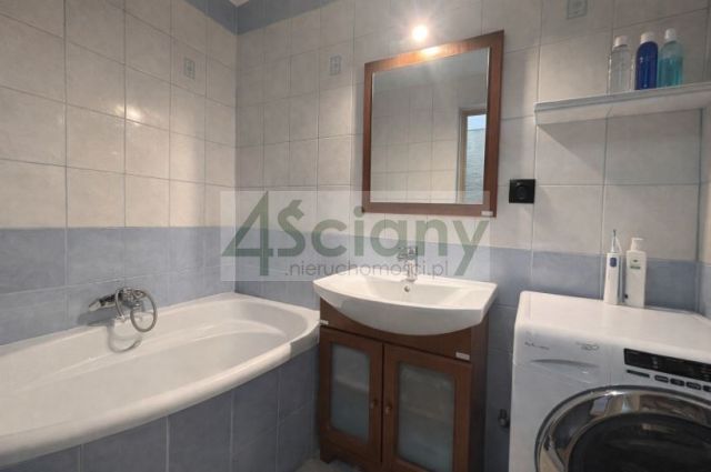 dom wolnostojący, 3 pokoje Dziekanów Leśny. Zdjęcie 19