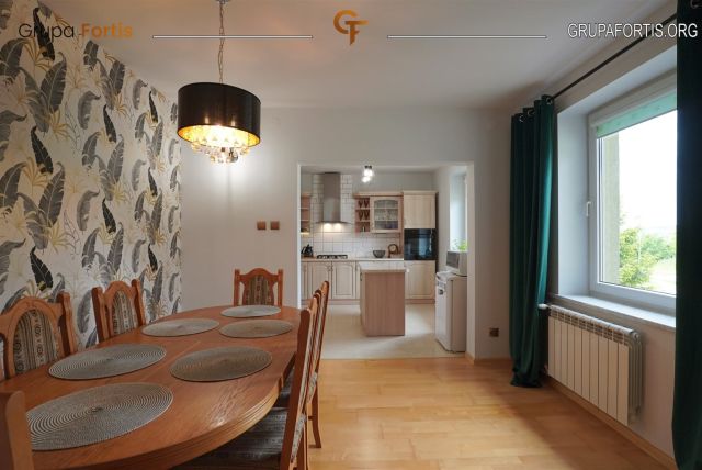 dom wolnostojący, 7 pokoi Kazimierza Wielka, ul. Krakowska. Zdjęcie 14