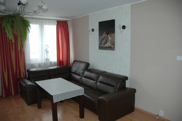 Mieszkanie 4-pokojowe Oleśnica Centrum, ul. Klonowa. Zdjęcie 1