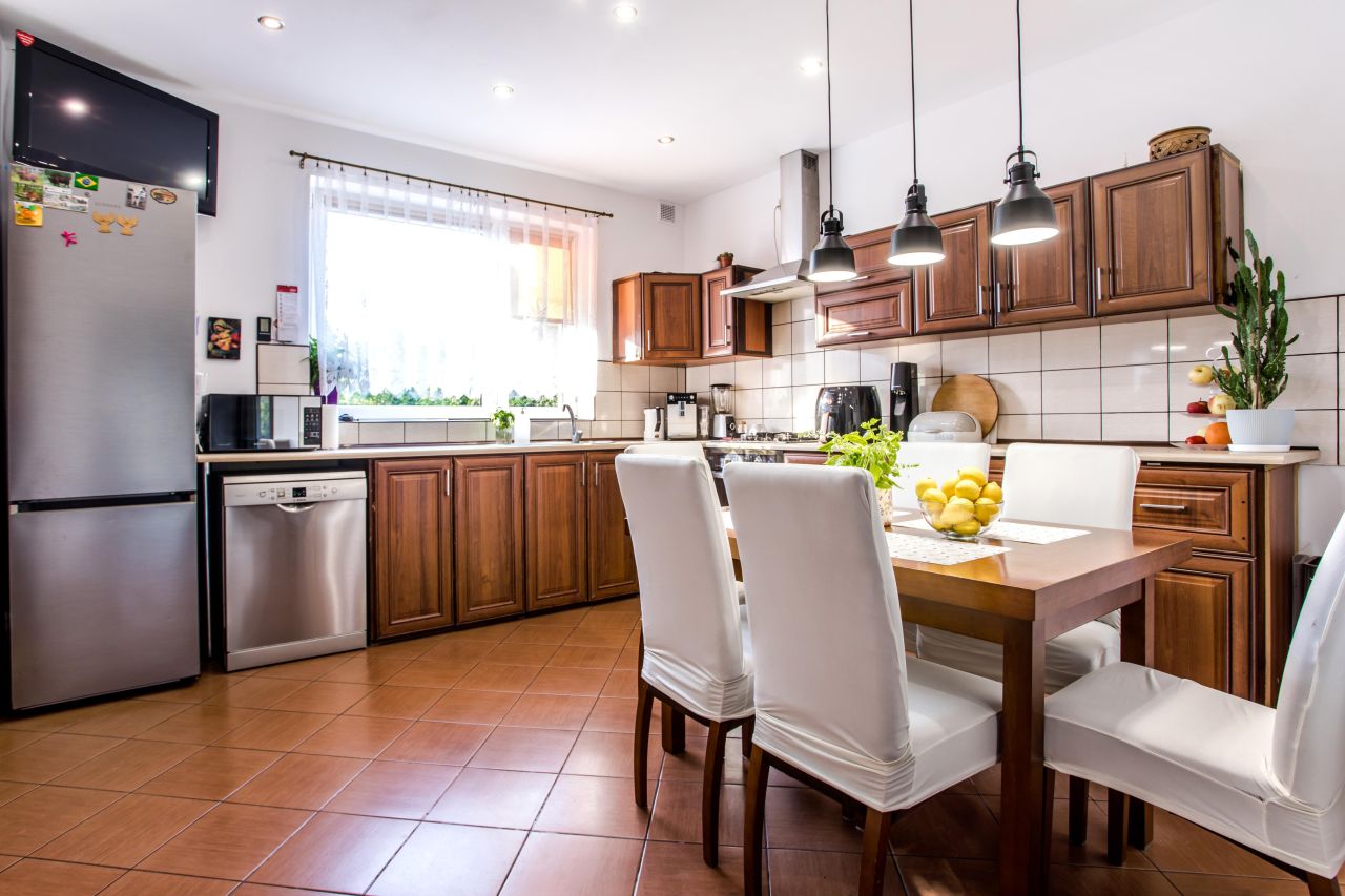 dom wolnostojący, 4 pokoje Hajnówka, ul. Szmaragdowa. Zdjęcie 4