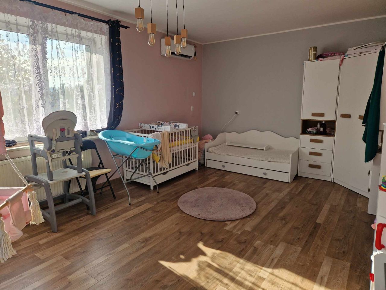 dom wolnostojący, 8 pokoi Brzeziny, ul. Marii Skłodowskiej-Curie. Zdjęcie 8