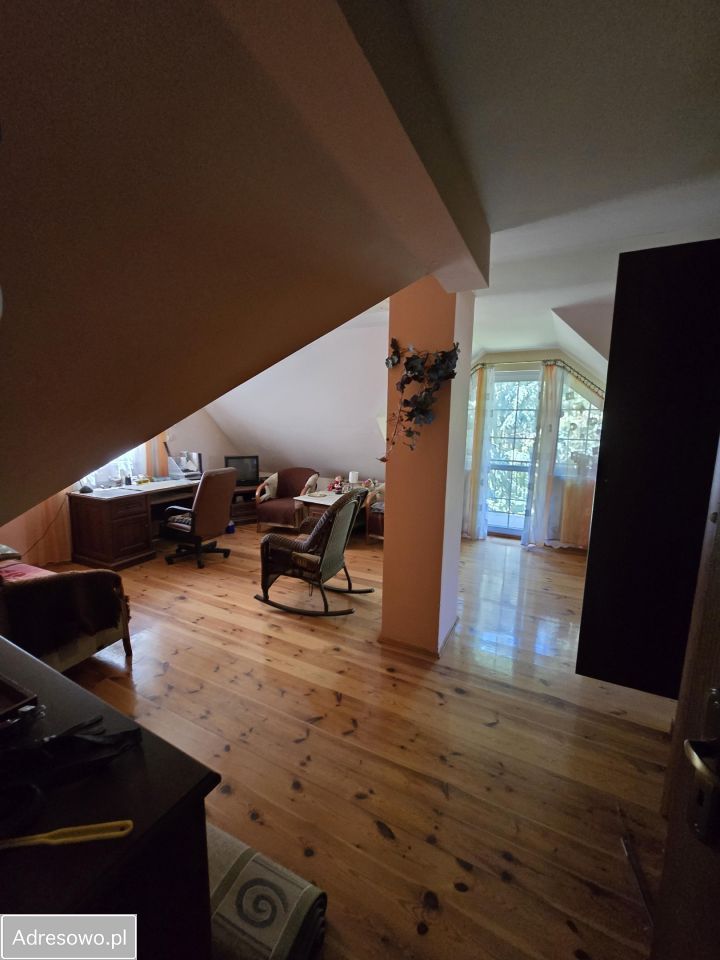 dom wolnostojący, 4 pokoje Bogate. Zdjęcie 4