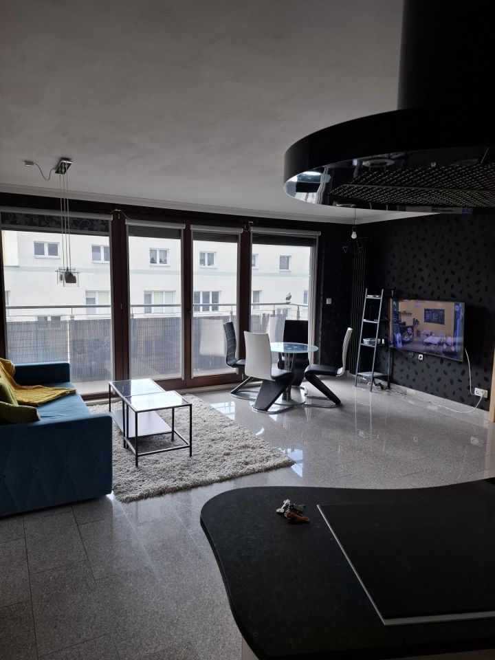 Mieszkanie 3-pokojowe Gdynia Śródmieście, pl. Kaszubski. Zdjęcie 3