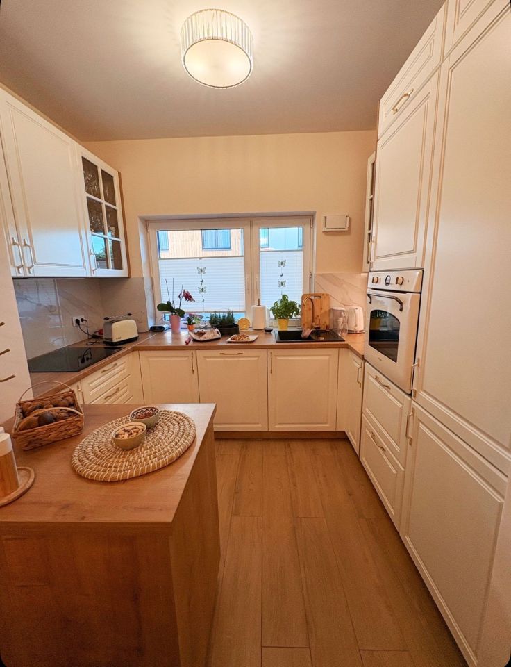 dom szeregowy, 4 pokoje Ząbki Centrum. Zdjęcie 3