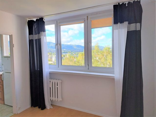 Mieszkanie 1-pokojowe Bielsko-Biała Złote Łany. Zdjęcie 2