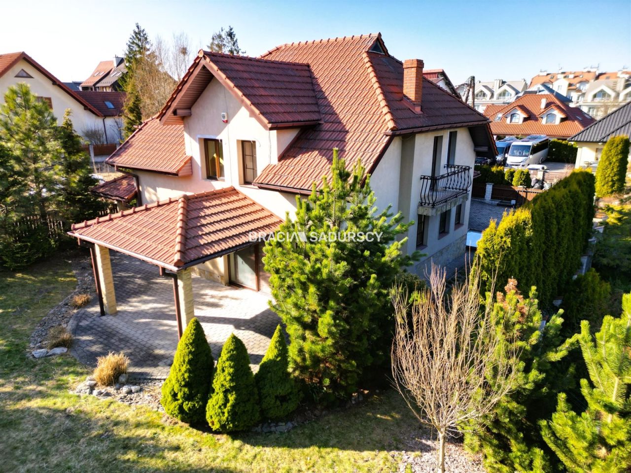 dom wolnostojący, 7 pokoi Kraków Dębniki, ul. Sławomira Odrzywolskiego. Zdjęcie 1