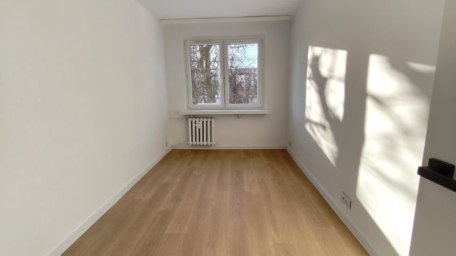 Mieszkanie 3-pokojowe Kalisz Kaliniec, ul. Bogumiła i Barbary. Zdjęcie 1