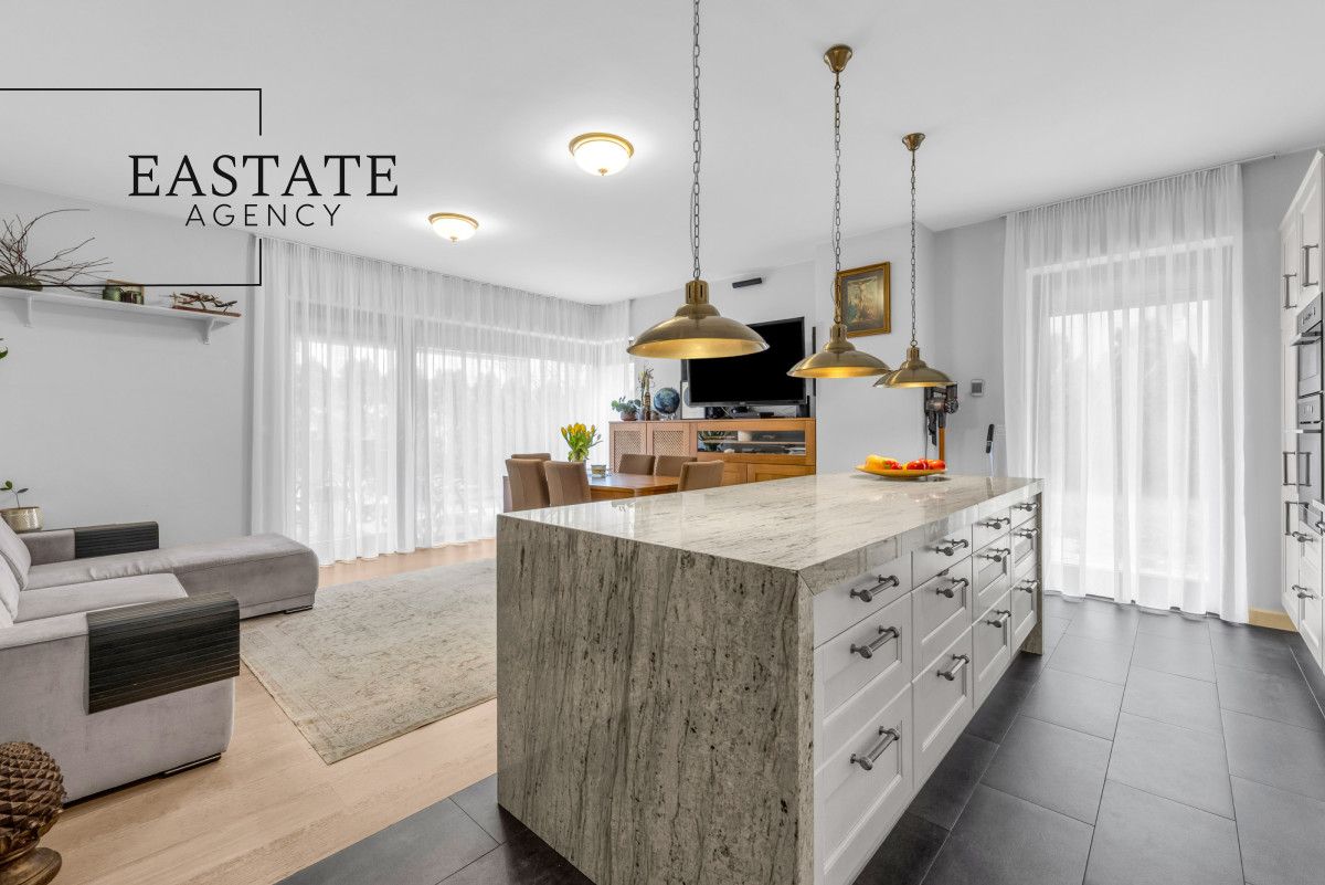 Mieszkanie 4-pokojowe Warszawa Wilanów, ul. Księdza Prymasa Augusta Hlonda. Zdjęcie 2