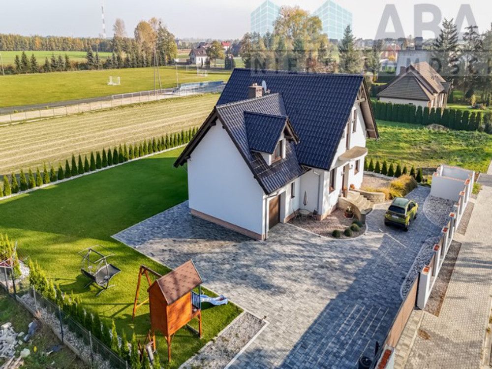 dom wolnostojący, 4 pokoje Lądek, ul. Polna. Zdjęcie 3