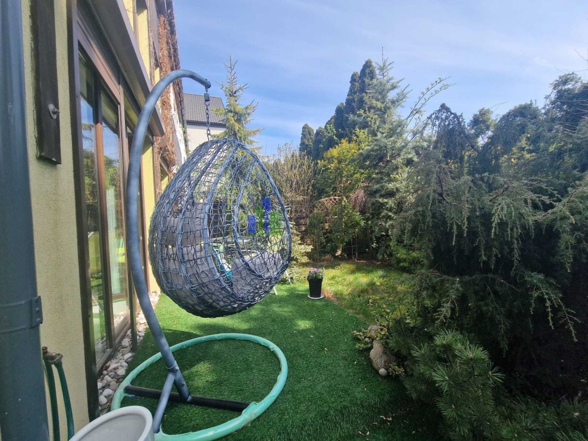 dom szeregowy, 5 pokoi Mirków. Zdjęcie 8