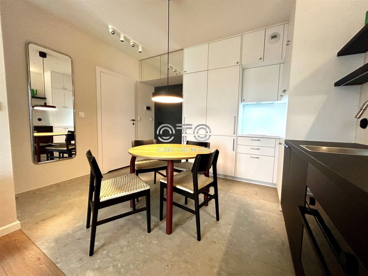 Mieszkanie 2-pokojowe Wrocław Śródmieście, ogród Botaniczny. Zdjęcie 2