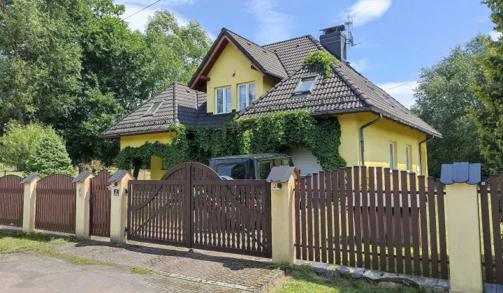 dom wolnostojący Brenna