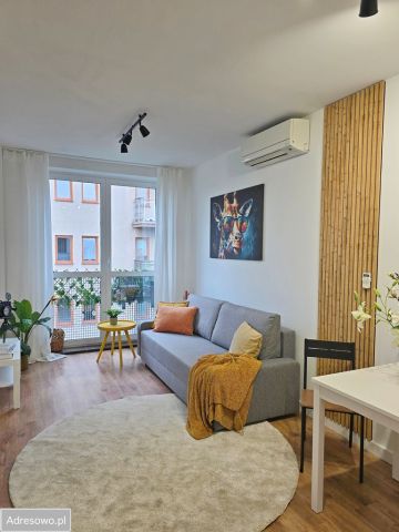 Mieszkanie 2-pokojowe Warszawa Bemowo, ul. Dywizjonu 303. Zdjęcie 1