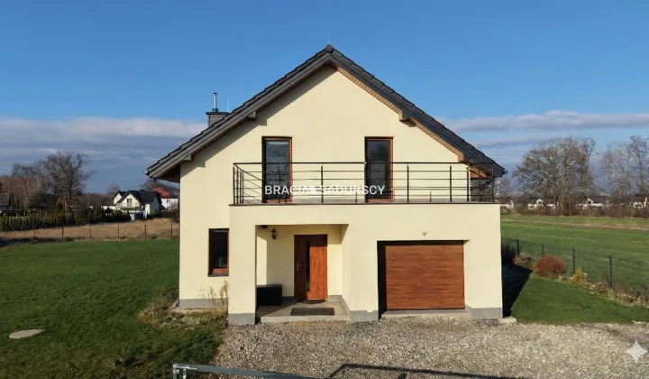 dom wolnostojący, 6 pokoi Kraków Nowa Huta, ul. Rumiankowa