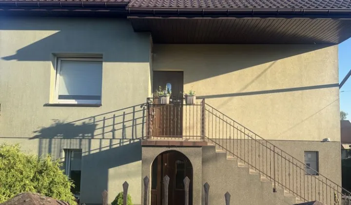 dom wolnostojący Brzeziny