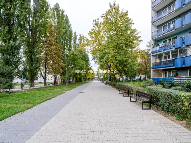 Mieszkanie 2-pokojowe Kraków Czyżyny, os. 2 Pułku Lotniczego. Zdjęcie 36