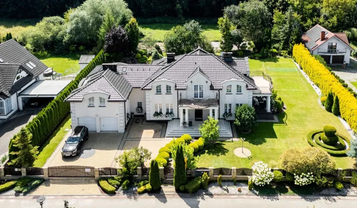 dom wolnostojący, 8 pokoi Psary