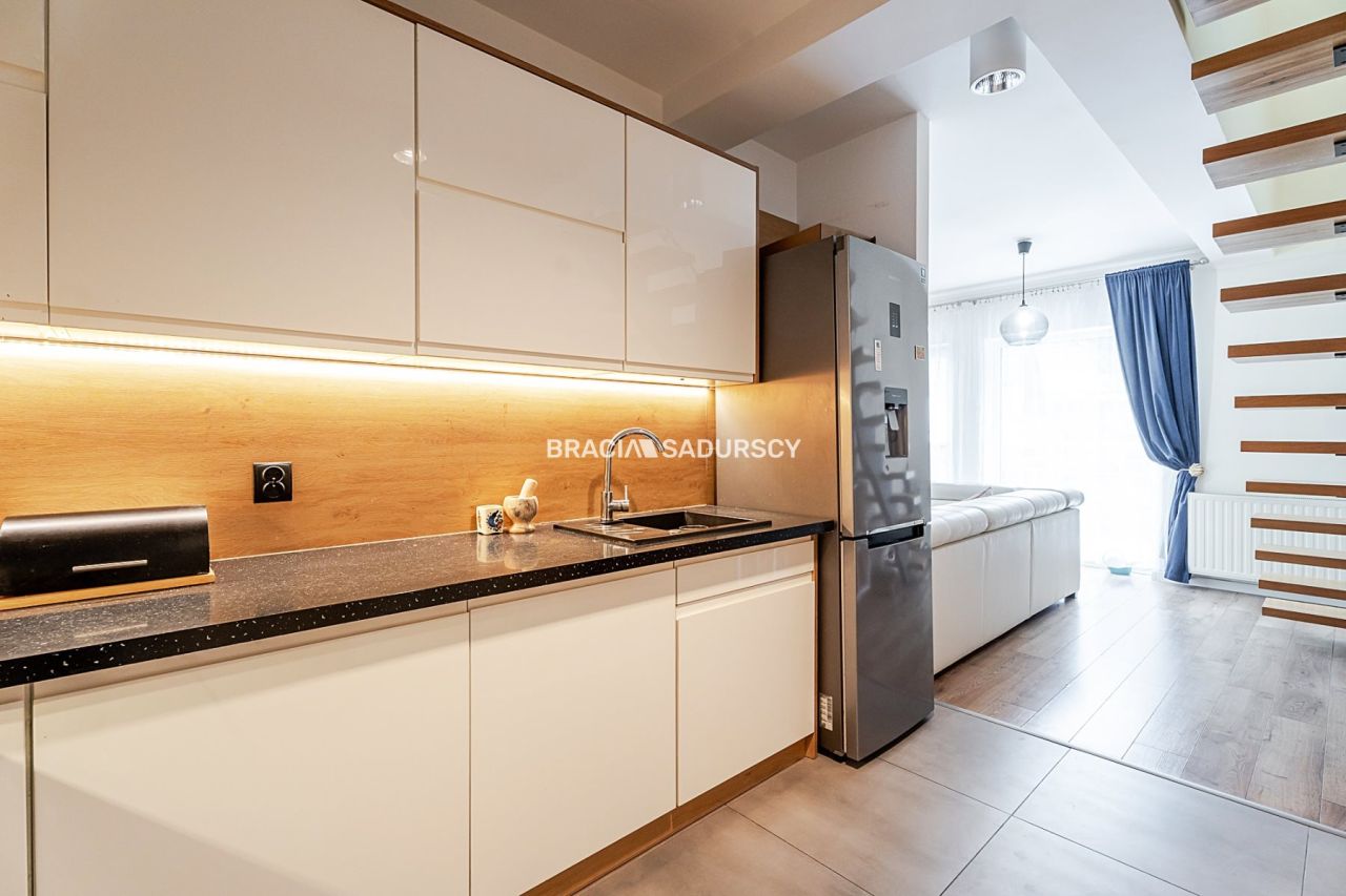 Mieszkanie 4-pokojowe Kraków Swoszowice, ul. Leona Petrażyckiego. Zdjęcie 5