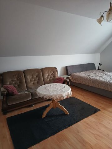 Mieszkanie 3-pokojowe Głogów Małopolski. Zdjęcie 1