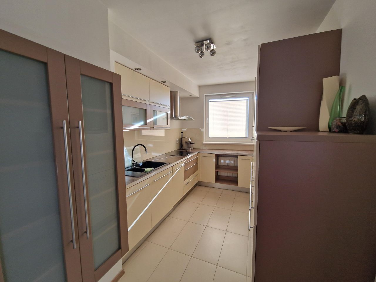 Mieszkanie 3-pokojowe Poznań Winogrady, os. Przyjaźni. Zdjęcie 4