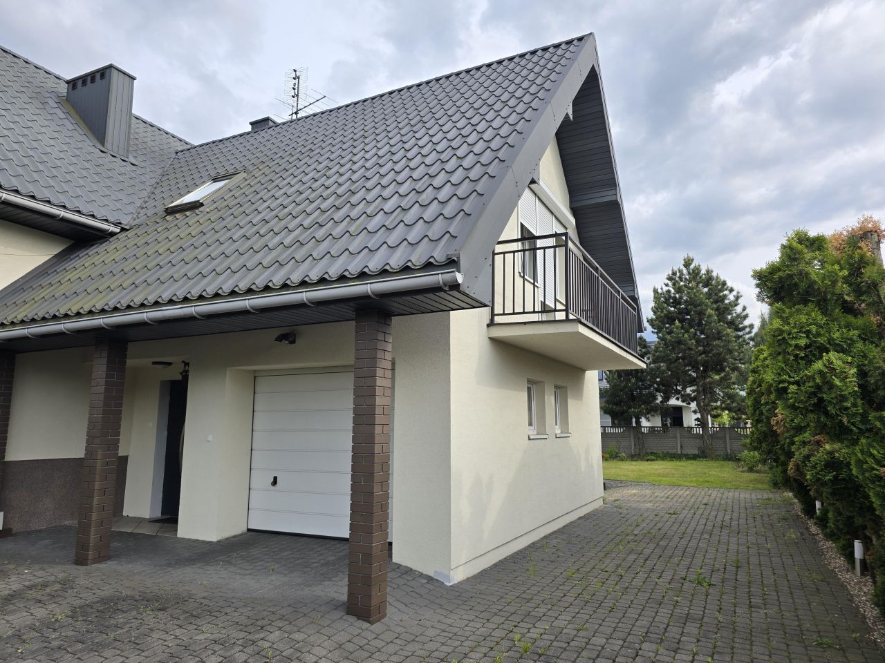 dom wolnostojący, 5 pokoi Bełchatów Olsztyn, ul. Podlaska. Zdjęcie 2