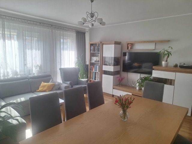 Mieszkanie 3-pokojowe Bełchatów, os. Dolnośląskie. Zdjęcie 1
