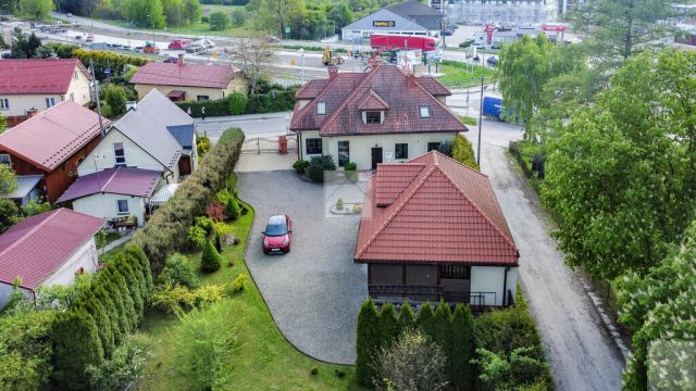 dom wolnostojący, 7 pokoi Lesko, ul. Kościuszki. Zdjęcie 24