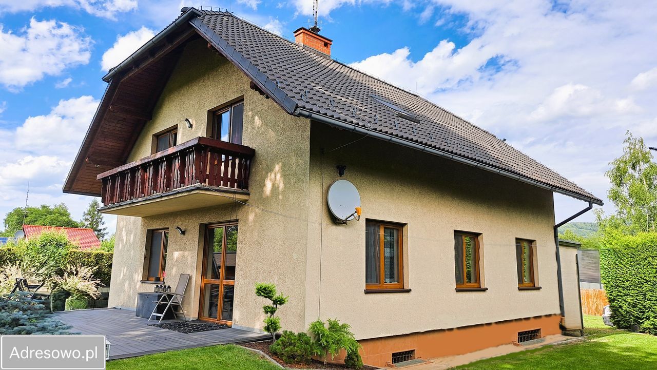 dom wolnostojący, 5 pokoi Ustroń Centrum, ul. Jana Wantuły. Zdjęcie 1