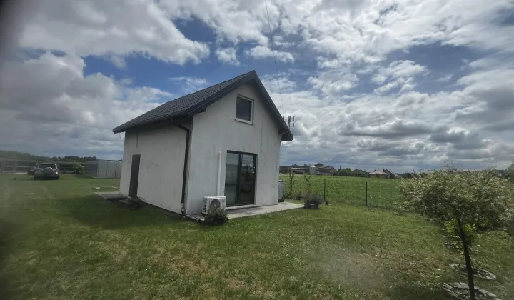 dom wolnostojący, 2 pokoje Wygoda