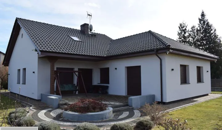 dom wolnostojący, 5 pokoi Syców