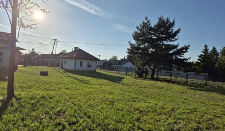 dom wolnostojący, 3 pokoje Włyń