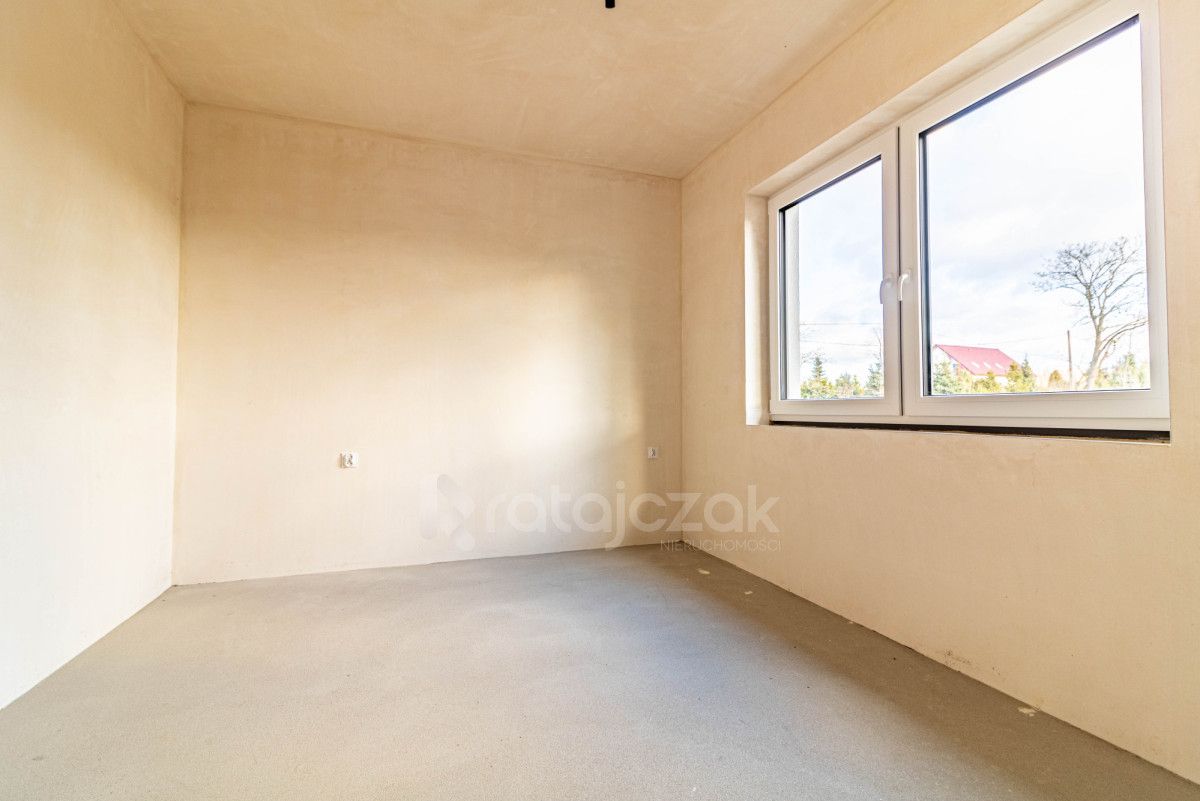 dom wolnostojący, 5 pokoi Kłodawa, ul. Słoneczna. Zdjęcie 8