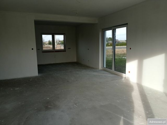 dom wolnostojący, 3 pokoje Zalesie. Zdjęcie 1