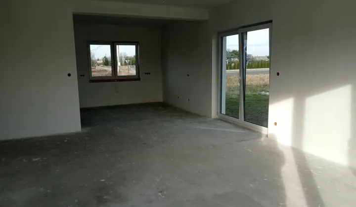 dom wolnostojący, 3 pokoje Zalesie