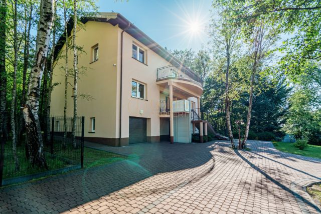 dom wolnostojący, 12 pokoi Jastrzębia Góra, ul. Kuracyjna. Zdjęcie 1