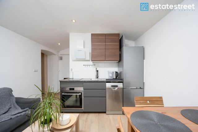 Mieszkanie 2-pokojowe Kraków Stare Miasto, ul. Topolowa. Zdjęcie 2