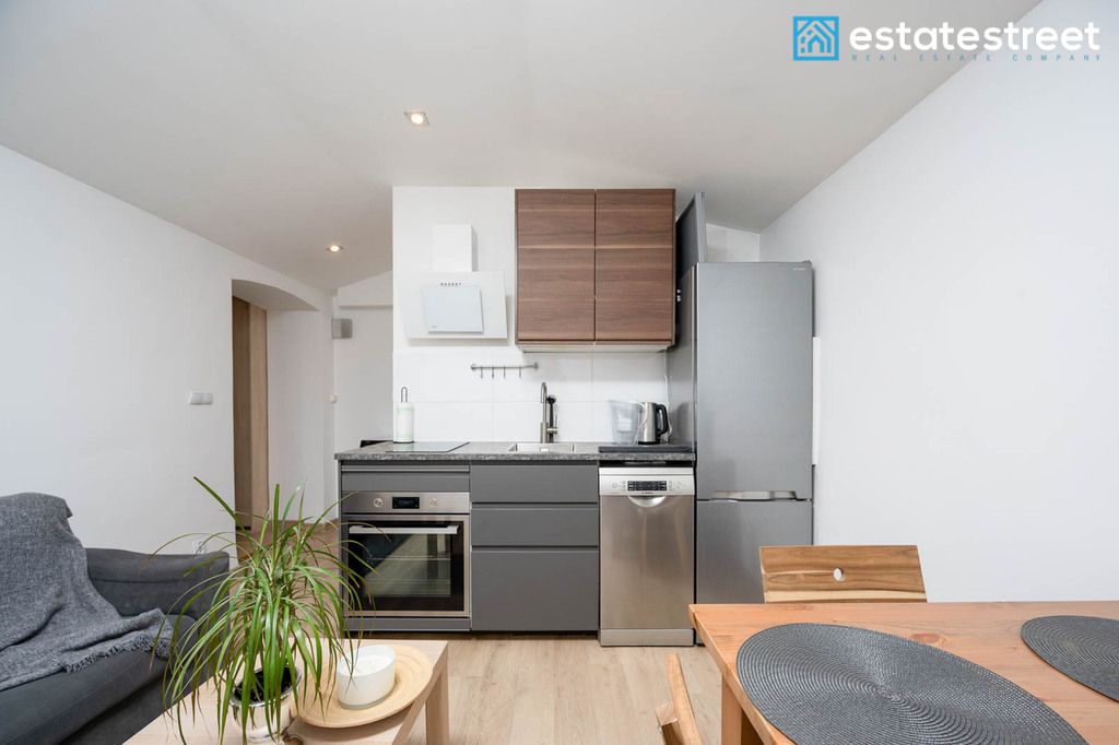 Mieszkanie 2-pokojowe Kraków Stare Miasto, ul. Topolowa. Zdjęcie 2