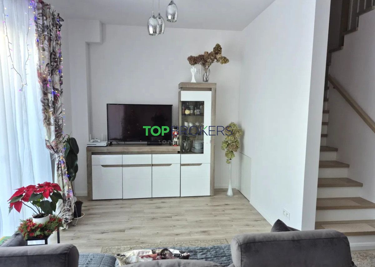 bliźniak, 5 pokoi Warszawa Wawer. Zdjęcie 1