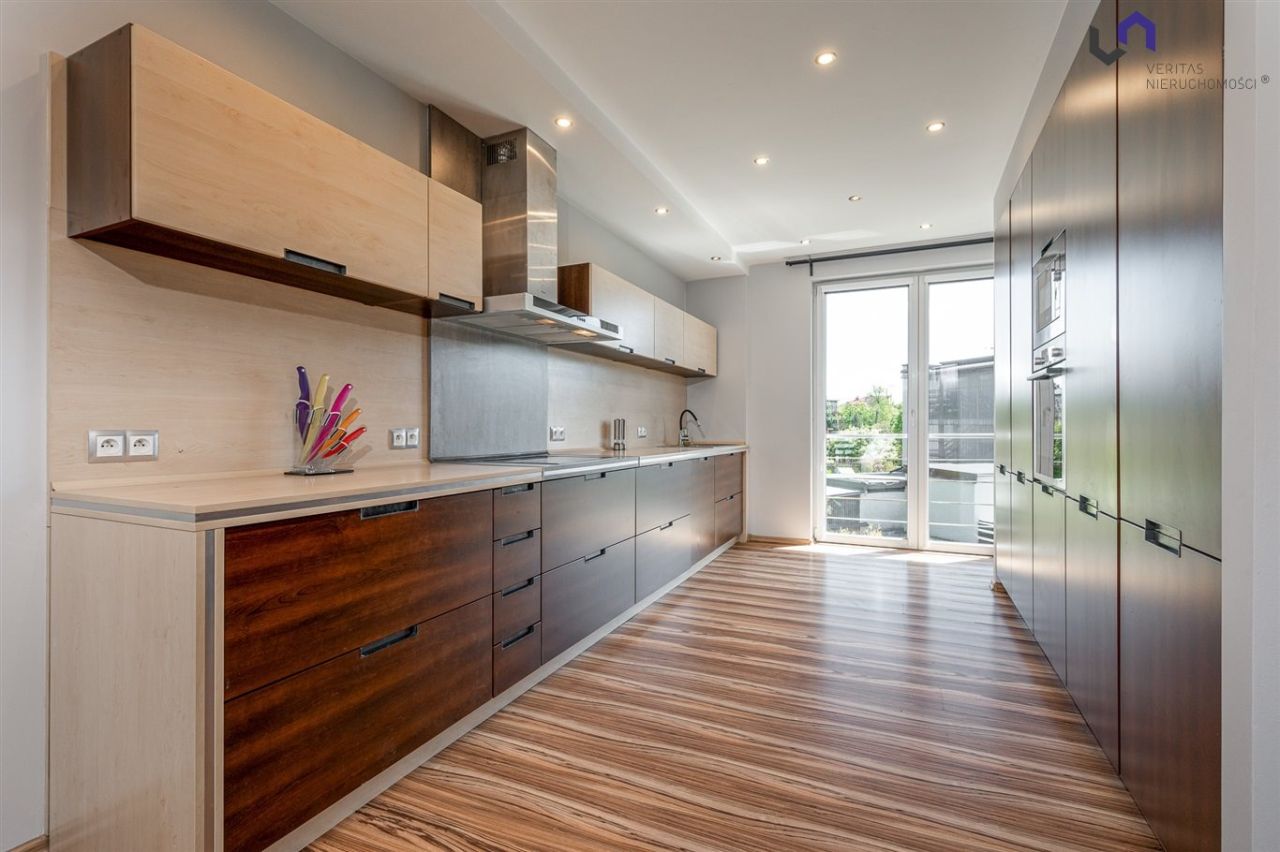 Mieszkanie 4-pokojowe Mikołów Centrum, ul. Katowicka. Zdjęcie 4