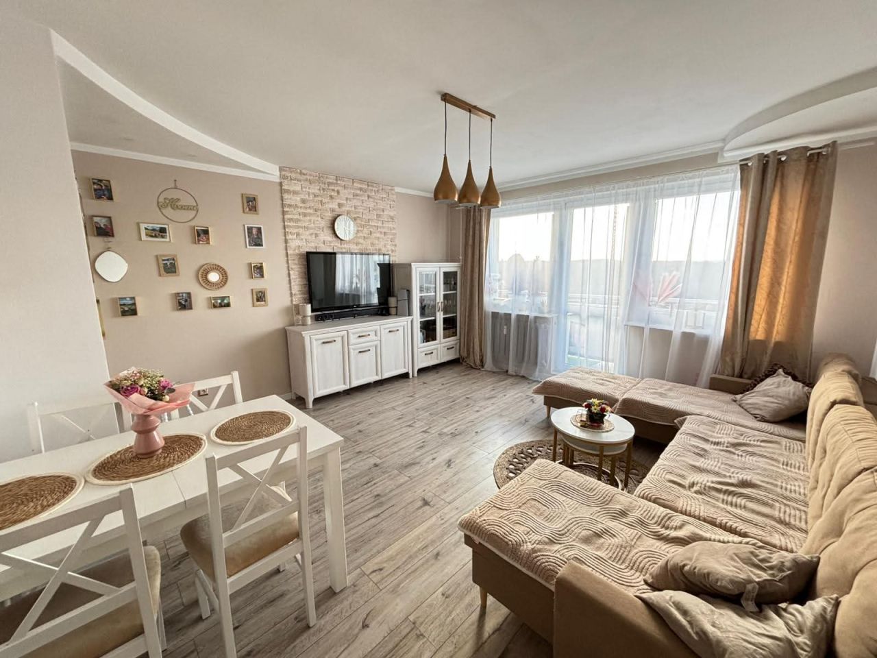 Mieszkanie 3-pokojowe Gryfino. Zdjęcie 1