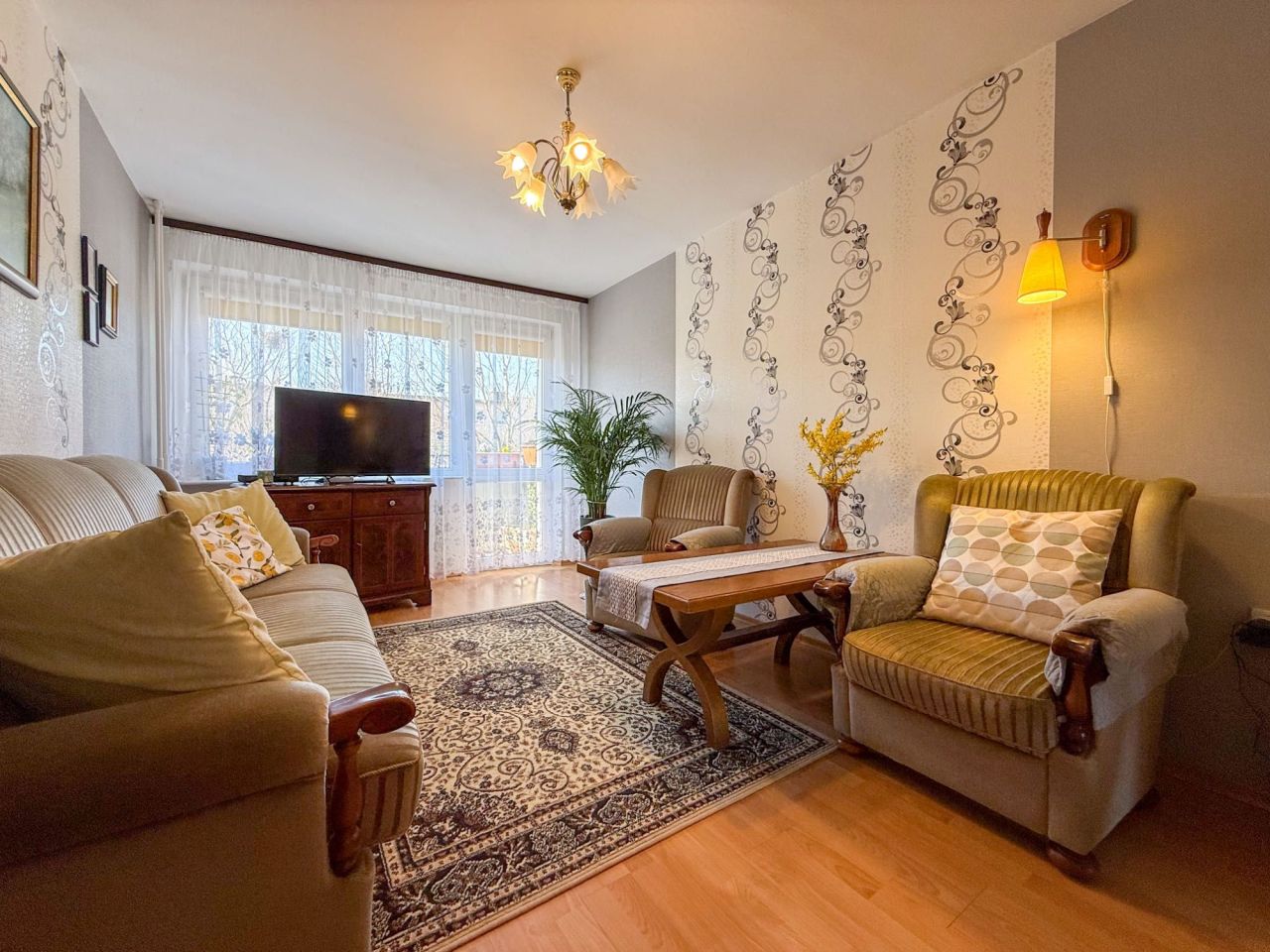 Mieszkanie 3-pokojowe Słupsk, ul. Braci Gierymskich. Zdjęcie 1