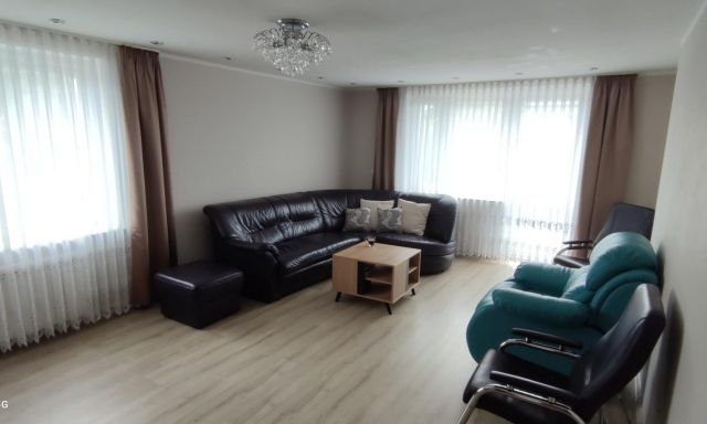dom wolnostojący, 7 pokoi Jesionka, ul. Aleja Partyzantów. Zdjęcie 1