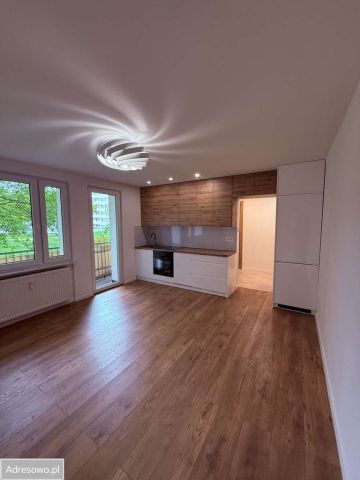 Mieszkanie 3-pokojowe Radom, ul. Policka. Zdjęcie 1