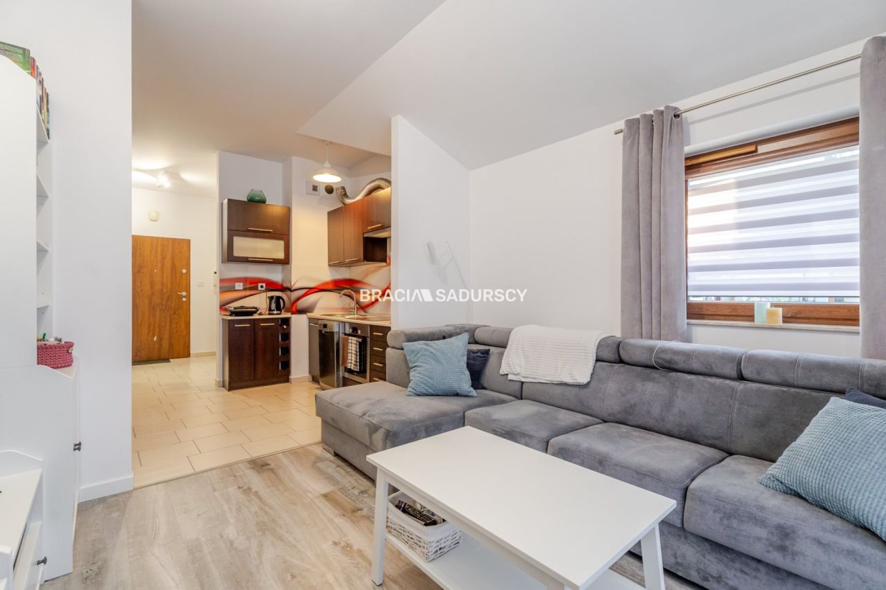 Mieszkanie 2-pokojowe Kraków Bieżanów, ul. Henryka i Karola Czeczów. Zdjęcie 3