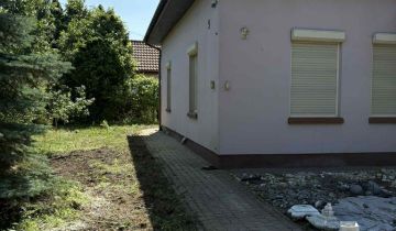 dom wolnostojący, 6 pokoi Stanisławów Drugi, ul. Kwiatowa