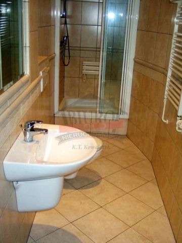 dom wolnostojący, 8 pokoi Ozimek. Zdjęcie 8