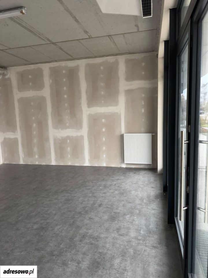 Lokal Gdynia Chwarzno-Wiczlino, ul. Leona Staniszewskiego. Zdjęcie 5