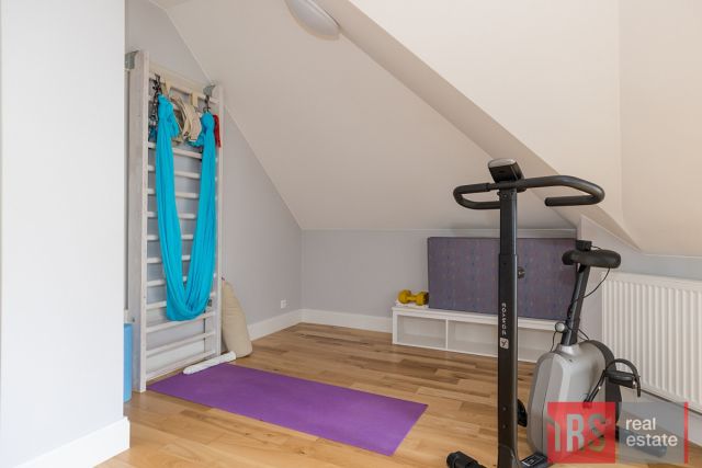 bliźniak, 5 pokoi Izabelin. Zdjęcie 15