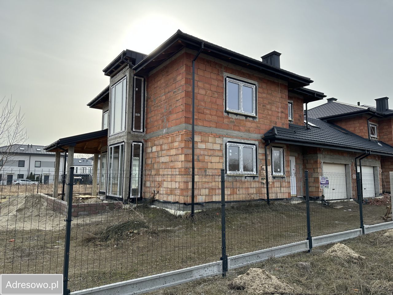 bliźniak, 5 pokoi Łomianki. Zdjęcie 8